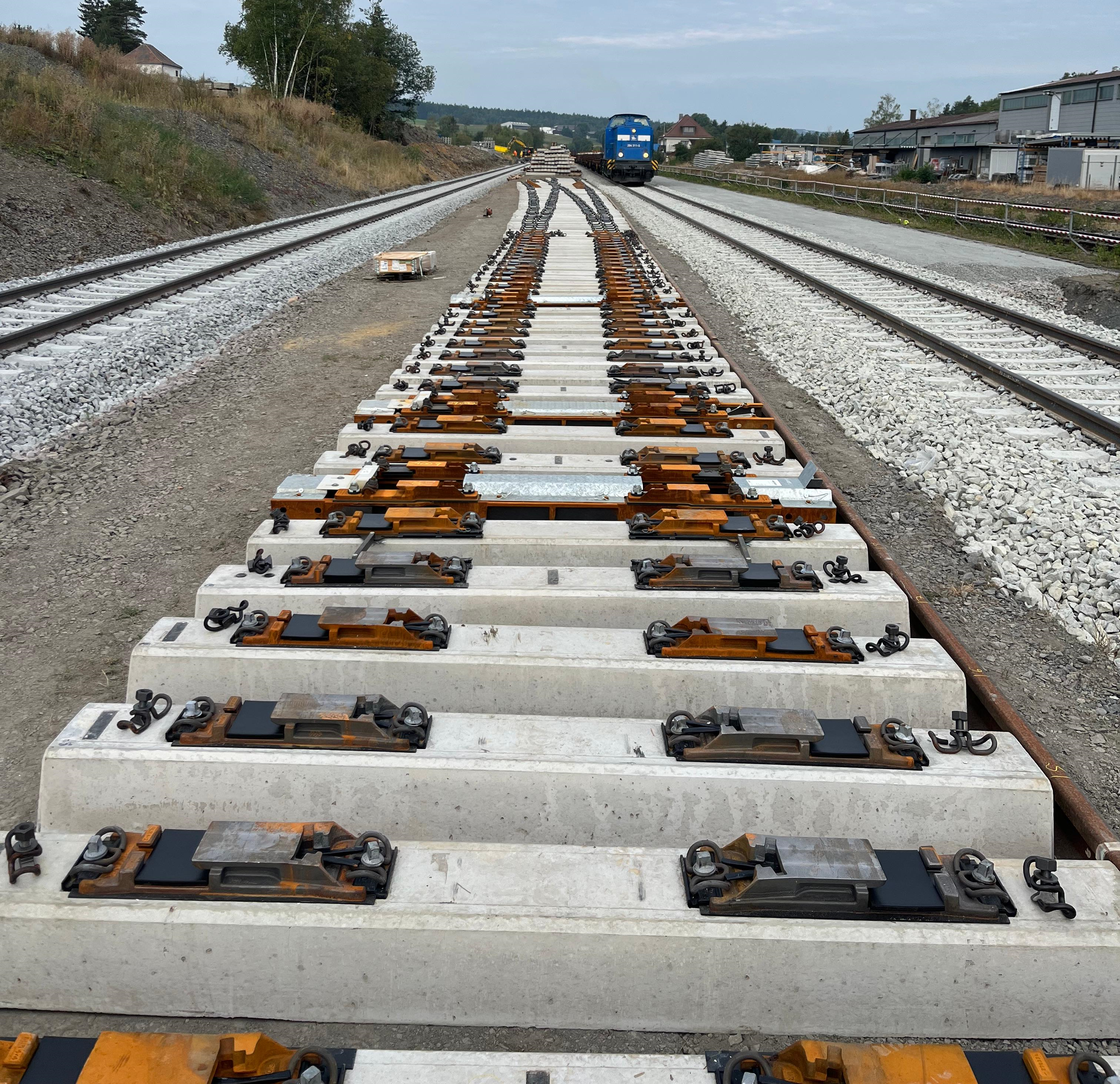 STW-A Pechbrunn: 2.000m Gleiserneuerung, 6x Weichenerneuerung