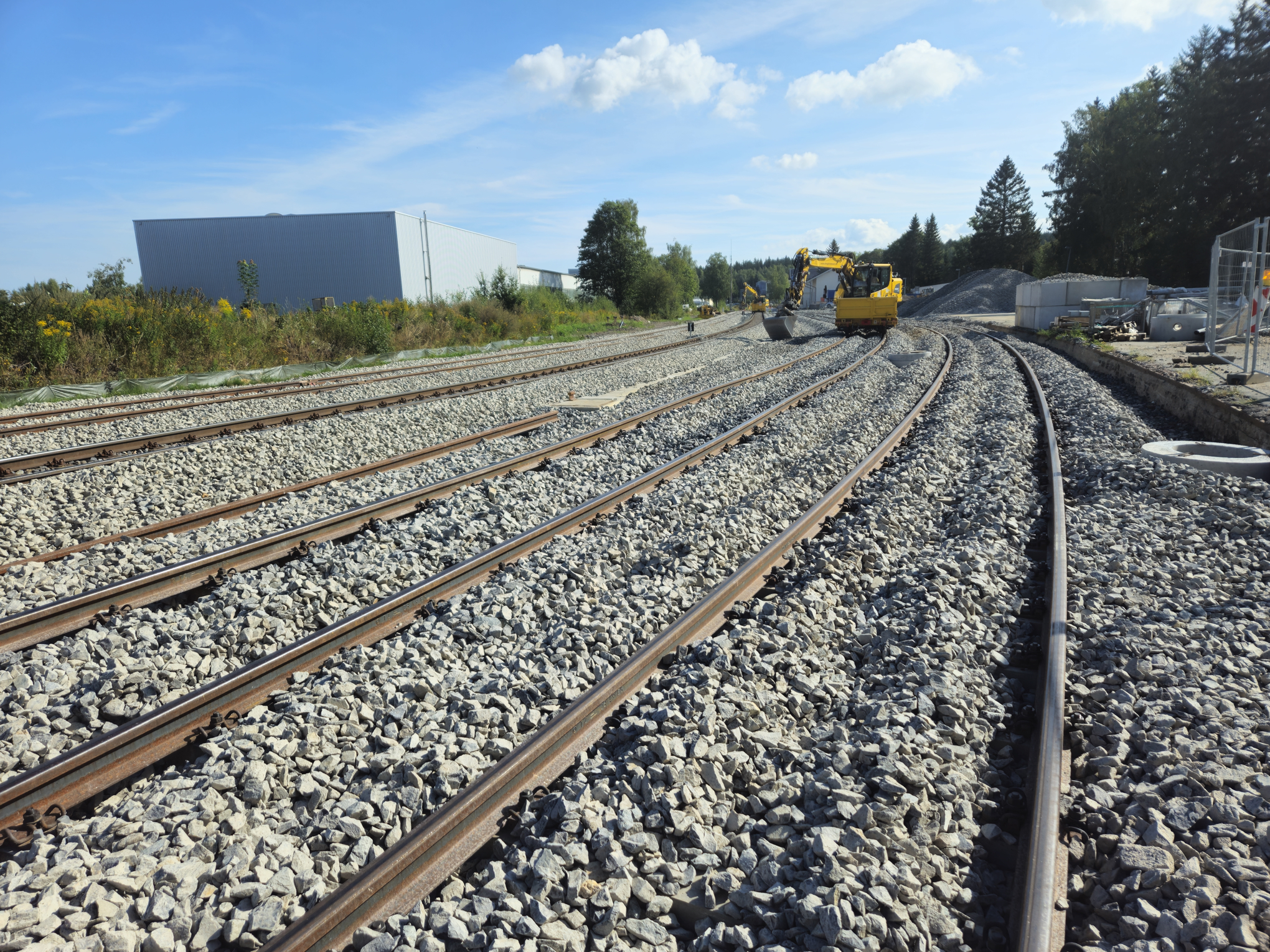 Testfeld Scheibenberg: 1.800m Gleiserneuerung, 6x Weichenerneuerung